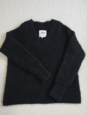 aerie Black Teddy Boucle Fuzzy V-Neck Pullover Sweater XS